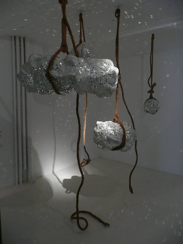 Yahel Chirinian, Floating Rocks, Installation view