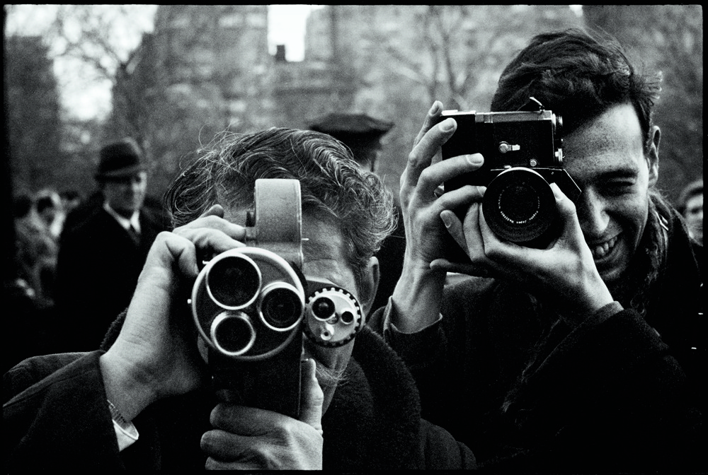 Paul Mccartney Photographe 1963-1964, Eyes of the Storm